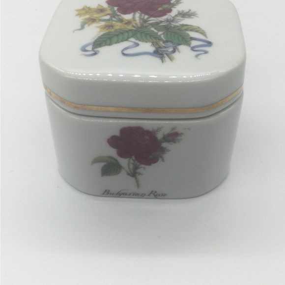 Vintage floral rose porcelain vanity jar trinket box Japan Bulgarian powder - Picture 3 of 11